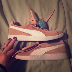 Rose gold pumas